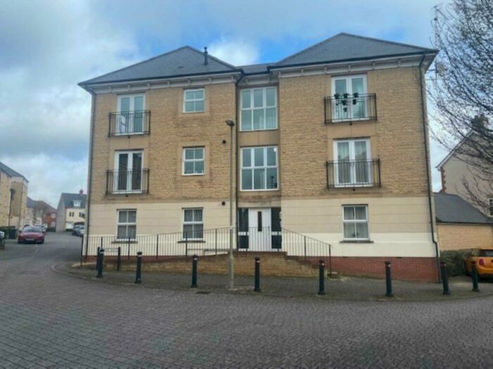 2 Bedroom Flat To Rent In Palmer Road, Faringdon, SN7