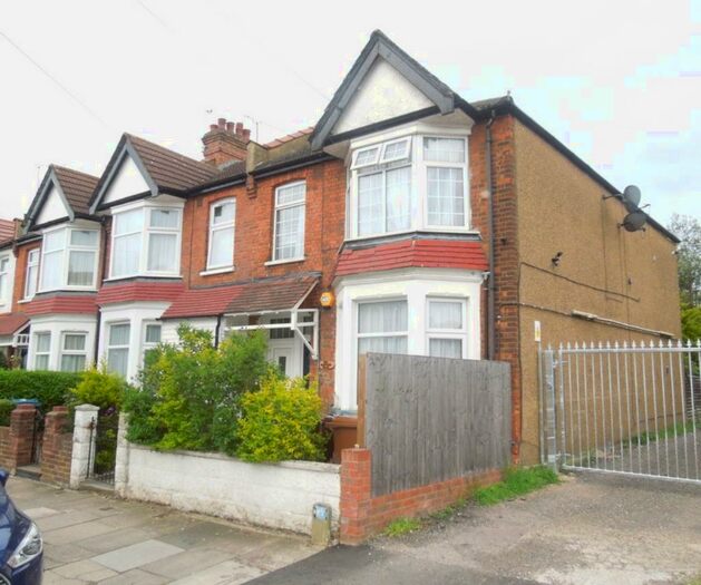 2 Bedroom Maisonette To Rent In Bedford Road, Harrow, Middlesex, HA1
