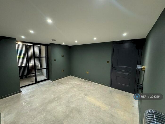 1 Bedroom Flat To Rent In Loampit Hill, London, SE13