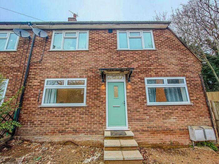 2 Bedroom Ground Maisonette To Rent In High Grove, Plumstead, SE18