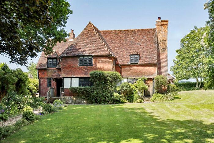 4 Bedroom Detached House For Sale In Somerden Green, Chiddingstone, TN8