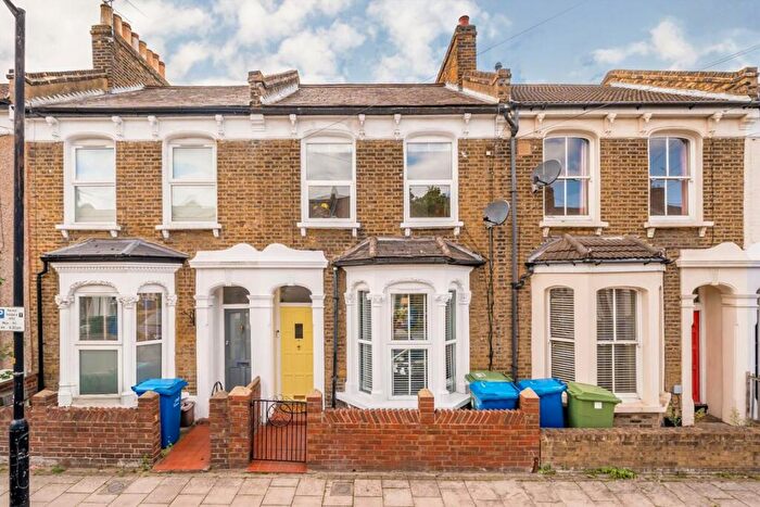 3 Bedroom House For Sale In Kincaid Road, Peckham, SE15