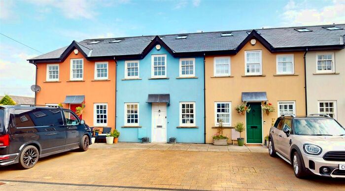 3 Bedroom Town House To Rent In Eastgate, Cowbridge, Vale Of Glamorgan, CF71