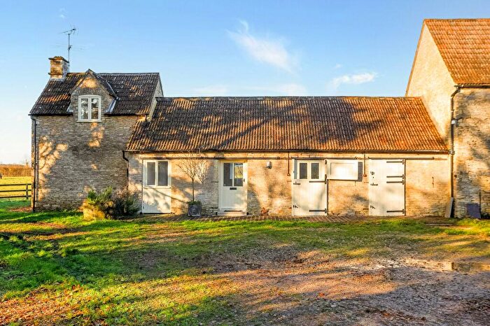 2 Bedroom Cottage To Rent In Coln St Aldwyns, GL7