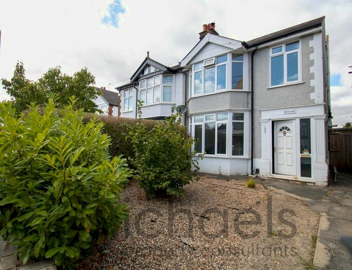 3 Bedroom Semi-Detached House To Rent In Drury Road, Colchester, CO2