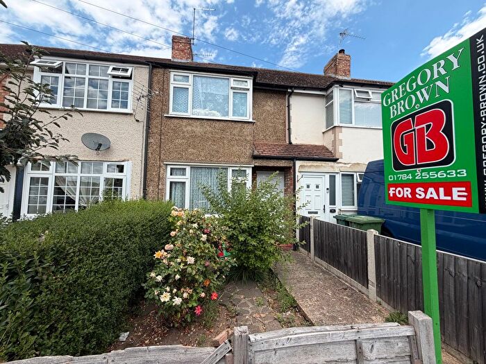 2 Bedroom Terraced House For Sale In Ravensbourne Avenue, Stanwell, Staines-Upon-Thames, TW19