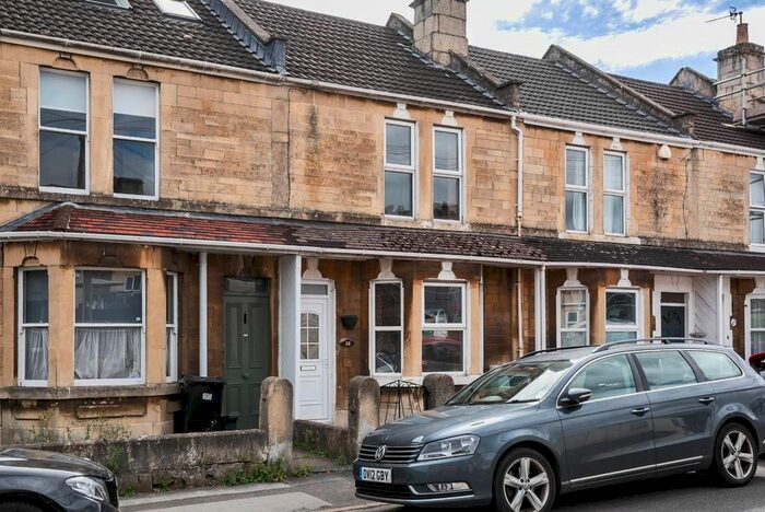 4 Bedroom Terraced House To Rent In Beckhampton Road, Bath, BA2