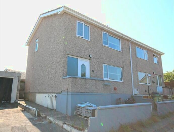 3 Bedroom Semi-Detached House To Rent In Trehwfa Crescent, Holyhead, LL65