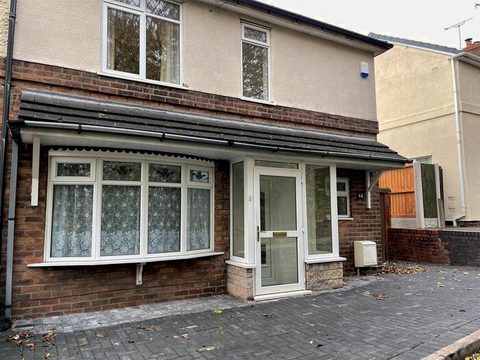 3 Bedroom Semi-Detached House To Rent In Prouds Lane, Bilston WV14