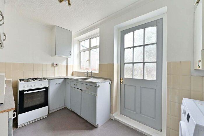 3 Bedroom Terraced House To Rent In Netley Gardens, Morden, SM4