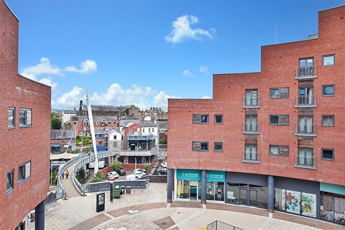 1 Bedroom Apartment For Sale In Eagles Court, Wrexham, LL13