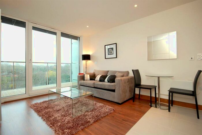 Apartment To Rent In Lanson Building, Queenstown Road, London, SW11