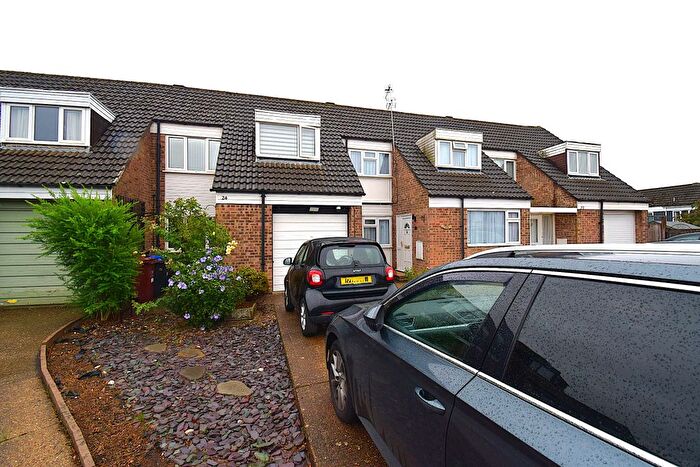 3 Bedroom Terraced House For Sale In Ash Rise, Northampton, NN2