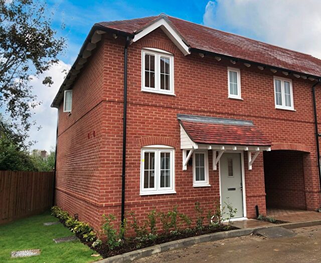 3 Bedroom Semi-Detached House To Rent In St Georges Meadow, Cranbrook, TN17
