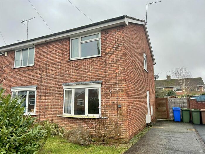 2 Bedroom Semi-Detached House To Rent In Wold Road, Pocklington, York, YO42