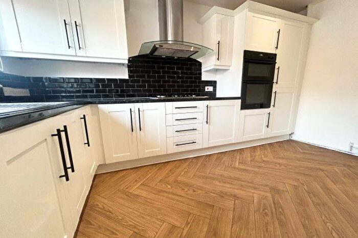 3 Bedroom Terraced House To Rent In Wallbrook Crescent, Manchester, M38