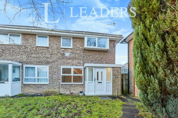 3 Bedroom Town House To Rent In Farnham Walk, West Hallam, DE7