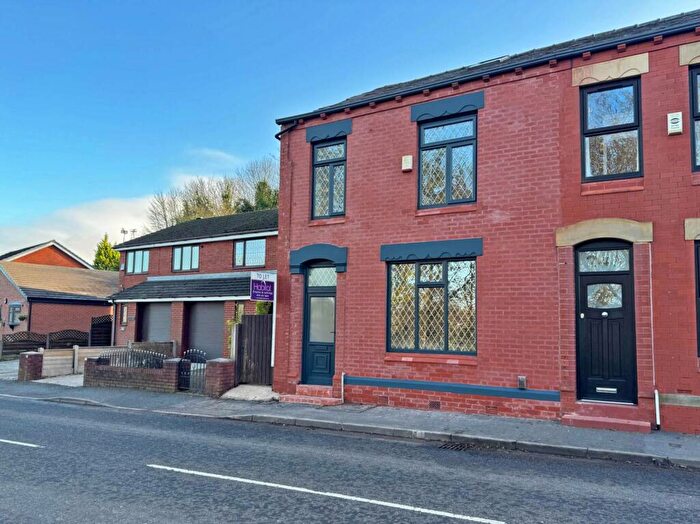 3 Bedroom End Of Terrace House To Rent In Middleton Road, Royton, OL2