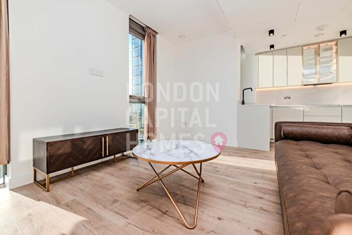 2 Bedroom Apartment To Rent In Valencia Tower, Bolinder Place London, EC1V