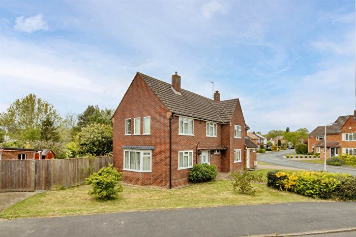 3 Bedroom Semi-Detached House For Sale In Brookmead, Hildenborough, Tonbridge, TN11