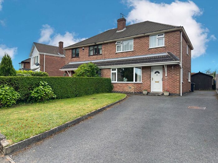 3 Bedroom Semi-Detached House For Sale In Peterfield Road, Whitwick, LE67