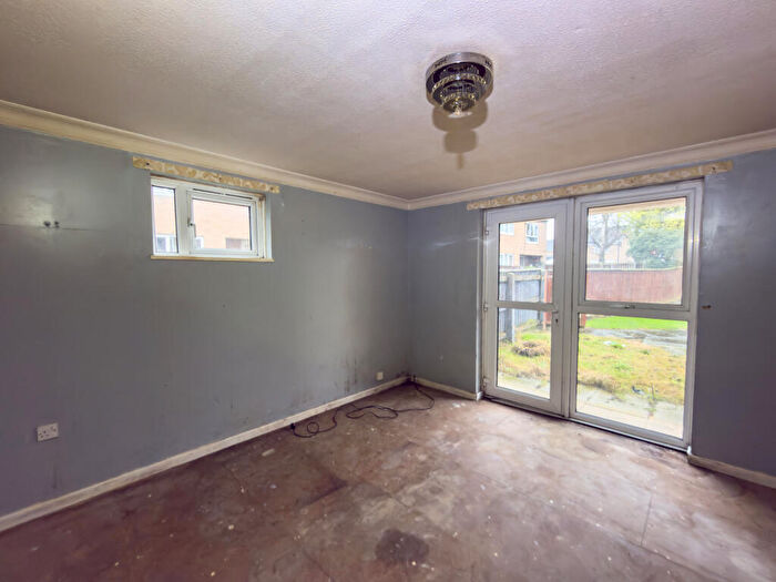 1 Bedroom Flat For Sale In Jura Drive, Darlington, DL1