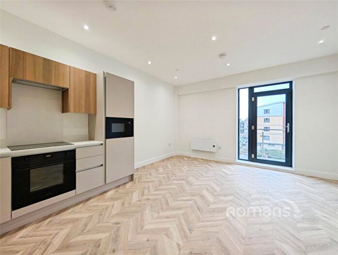 1 Bedroom Flat To Rent In Alexander House, Kings Road, Reading, RG1