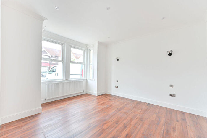 5 Bedroom House To Rent In Swinderby Road, Wembley, HA0