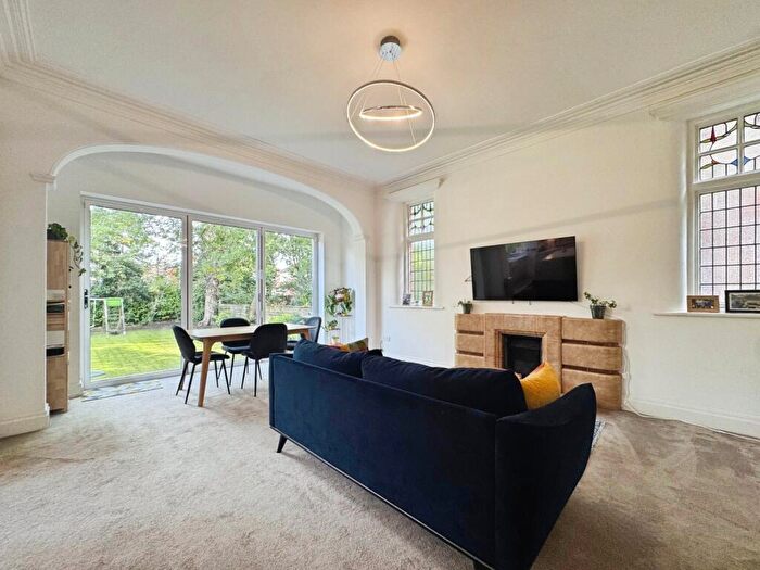 5 Bedroom Detached House To Rent In Old Broadway, Didsbury, Manchester, M20