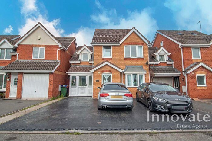 4 Bedroom Detached House For Sale In Dudley Road East, Tividale, Oldbury, B69