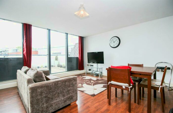 2 Bedroom Apartment To Rent In Voyager, Sherborne Street, B16