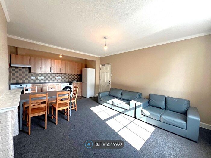 5 Bedroom Maisonette To Rent In Whiteladies Road, Bristol, BS8