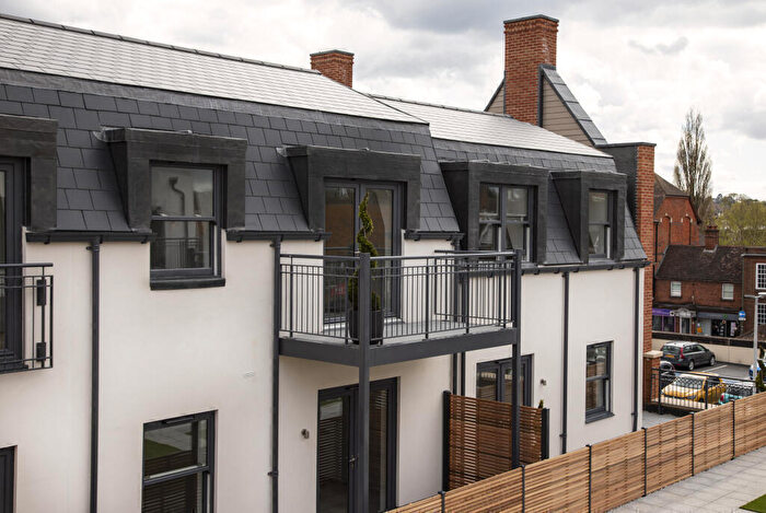 1 Bedroom Apartment To Rent In Old Market Place, Farnham, Surrey, GU9