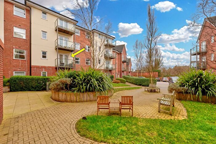 1 Bedroom Retirement Property For Sale In Adlington House, High Street, Wolstanton, Newcastle-under-Lyme, ST5