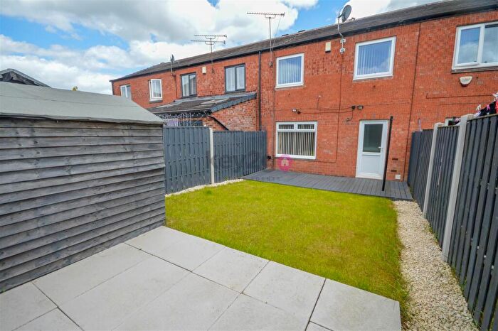 2 Bedroom Terraced House To Rent In Clayton Crescent, Waterthorpe, S20