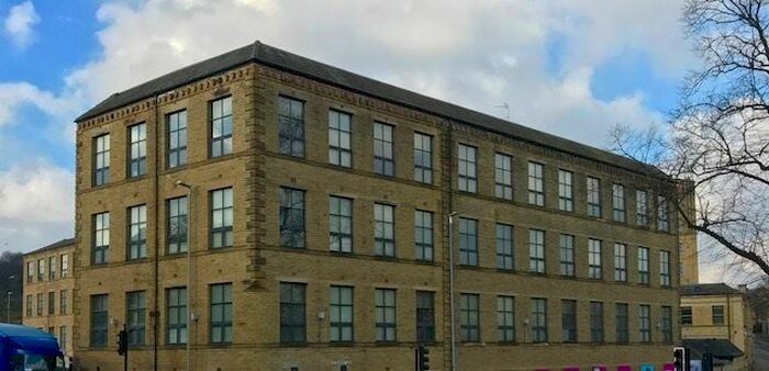 1 Bedroom Flat To Rent In Blakeridge Lane, Batley WF17