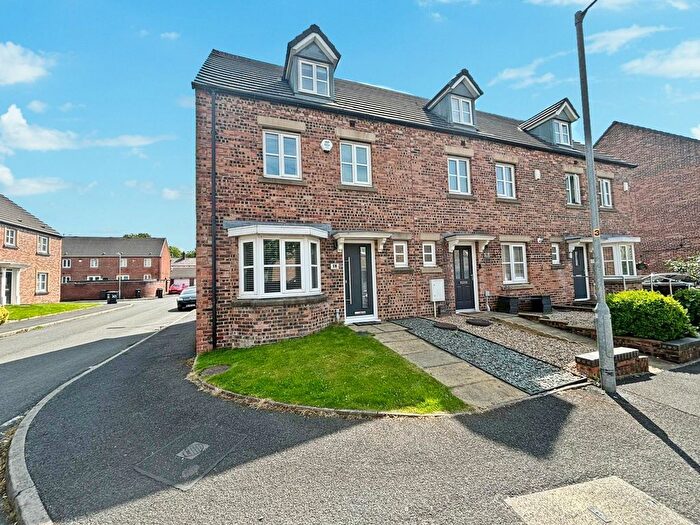 4 Bedroom Property To Rent In Anderby Walk, Westhoughton, BL5