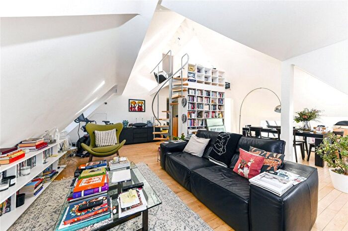 1 Bedroom Flat To Rent In Eton Avenue, Primrose Hill, London, NW3