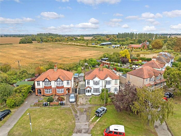 2 Bedroom Apartment For Sale In Silchester Corner, Thorpe Bay Borders, Essex, SS3