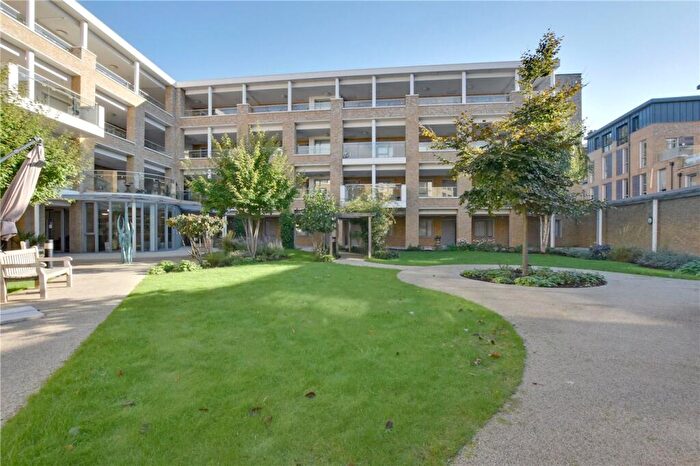 2 Bedroom Apartment For Sale In Blessington Road, Lewisham, London, SE13