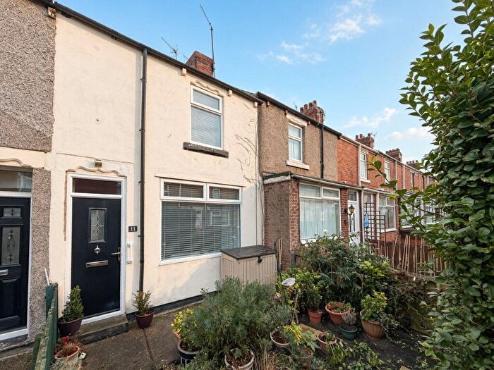 2 Bedroom Terraced House For Sale In Kelvin Gardens, Dunston, Gateshead, NE11