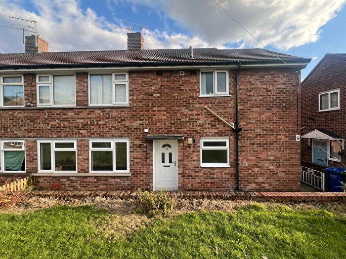1 Bedroom Flat To Rent In Rose Wood Close, Newbold, Chesterfield, S41