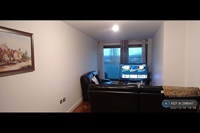 1 Bedroom Flat To Rent In High Street, Slough, SL1