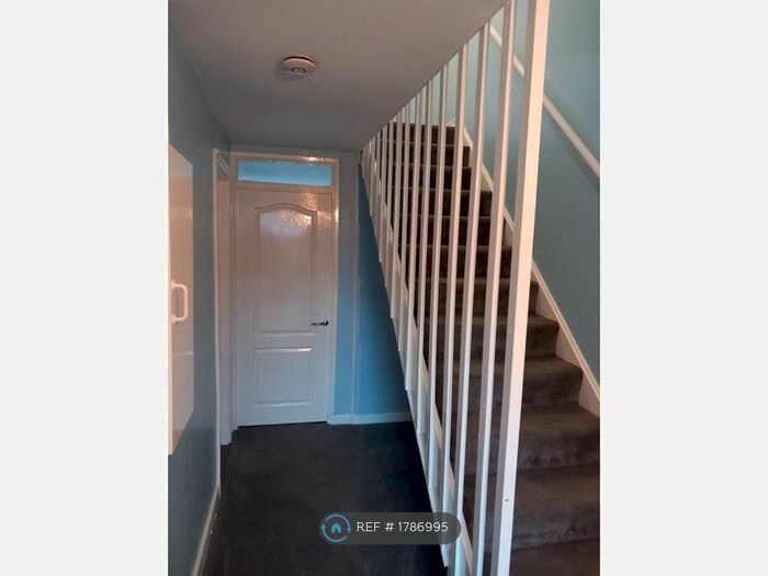 3 Bedroom Terraced House To Rent In Thirlmere Avenue, Bletchley, Milton Keynes, MK2