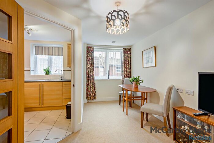 1 Bedroom Flat For Sale In Booth Court, Handford Road, Ipswich, IP1