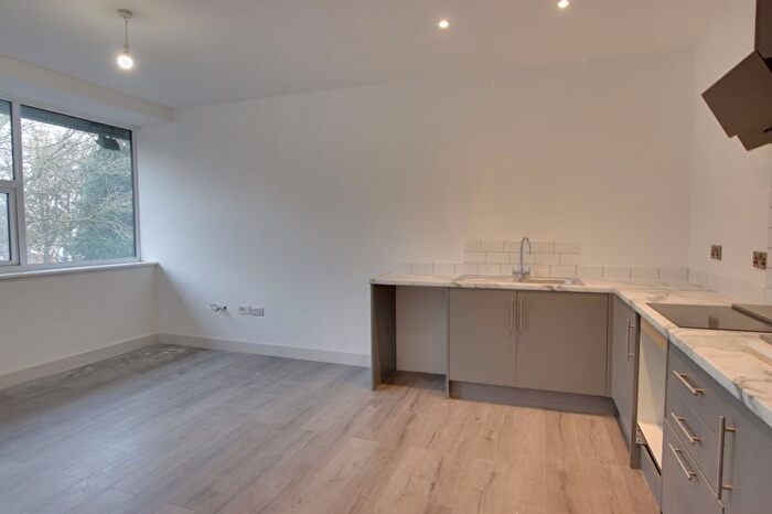 1 Bedroom Flat To Rent In Windsor Road, Trowbridge, BA14