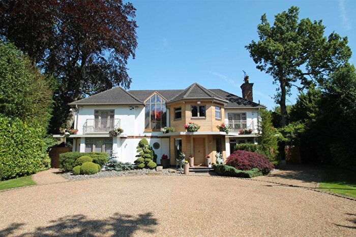 5 Bedroom Detached House To Rent In Far Motley, South Downs Road, Bowdon, WA14