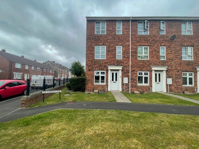 4 Bedroom Town House To Rent In Coach Lane, North Shields, NE29