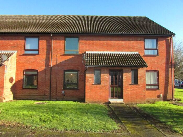 1 Bedroom Flat To Rent In Trinity Place, Stevenage, Hertfordshire, SG1