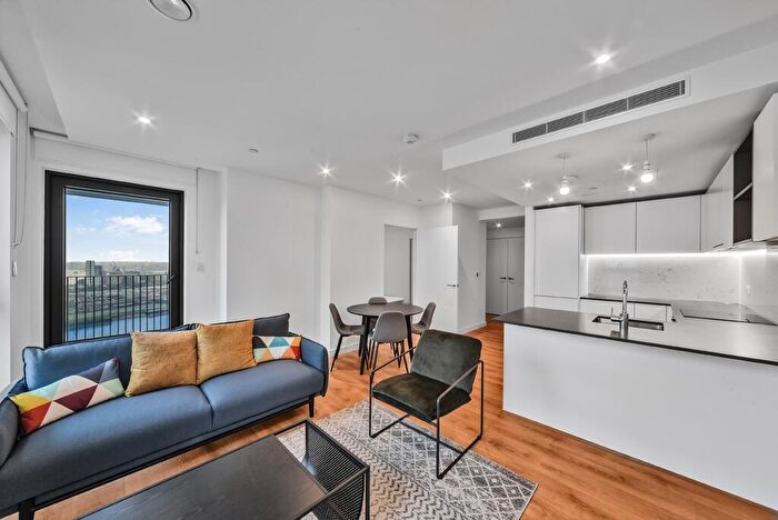 1 Bedroom Apartment To Rent In One Thames Quay, Marsh Wall, E14